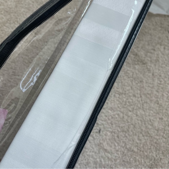 1000 Thread count Queen sheets set NWT - Picture 4 of 4